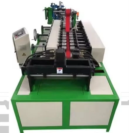 Machine de connexion de conduits flexibles